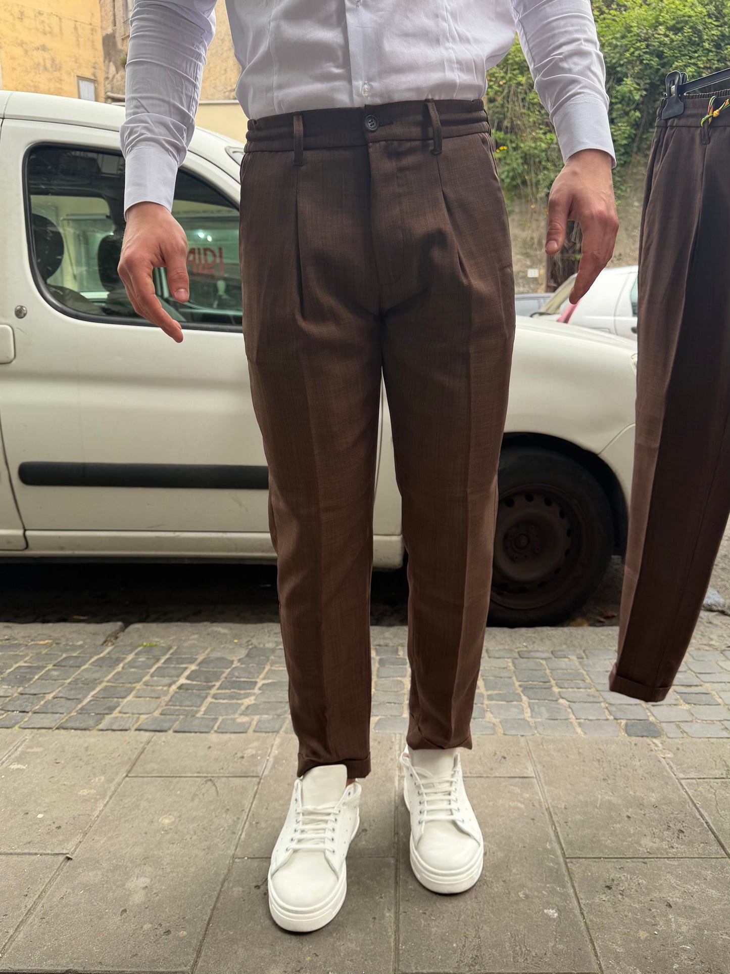 Pantalone sartoriale molla e bottone