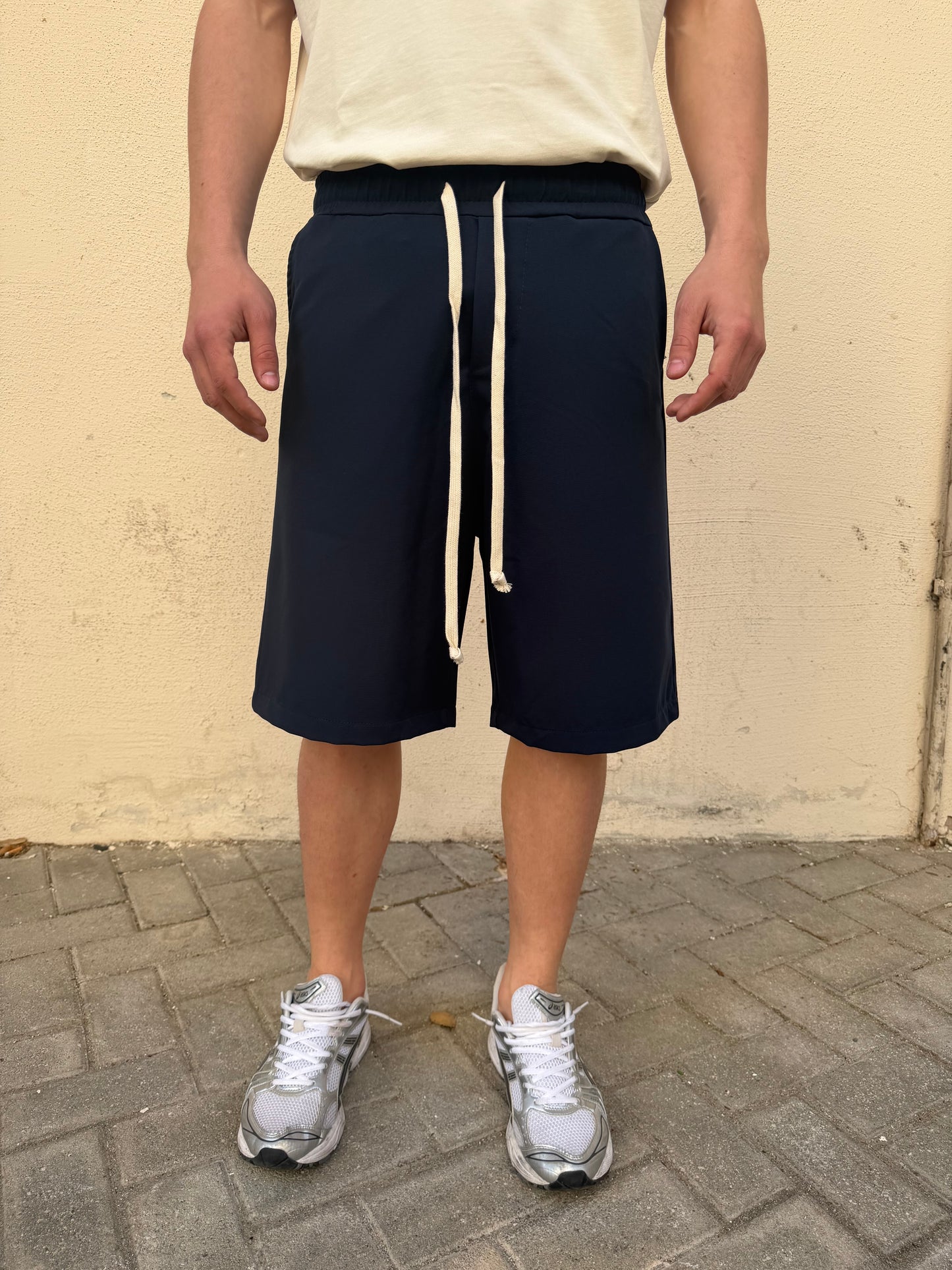 Bermuda con molla regular fit