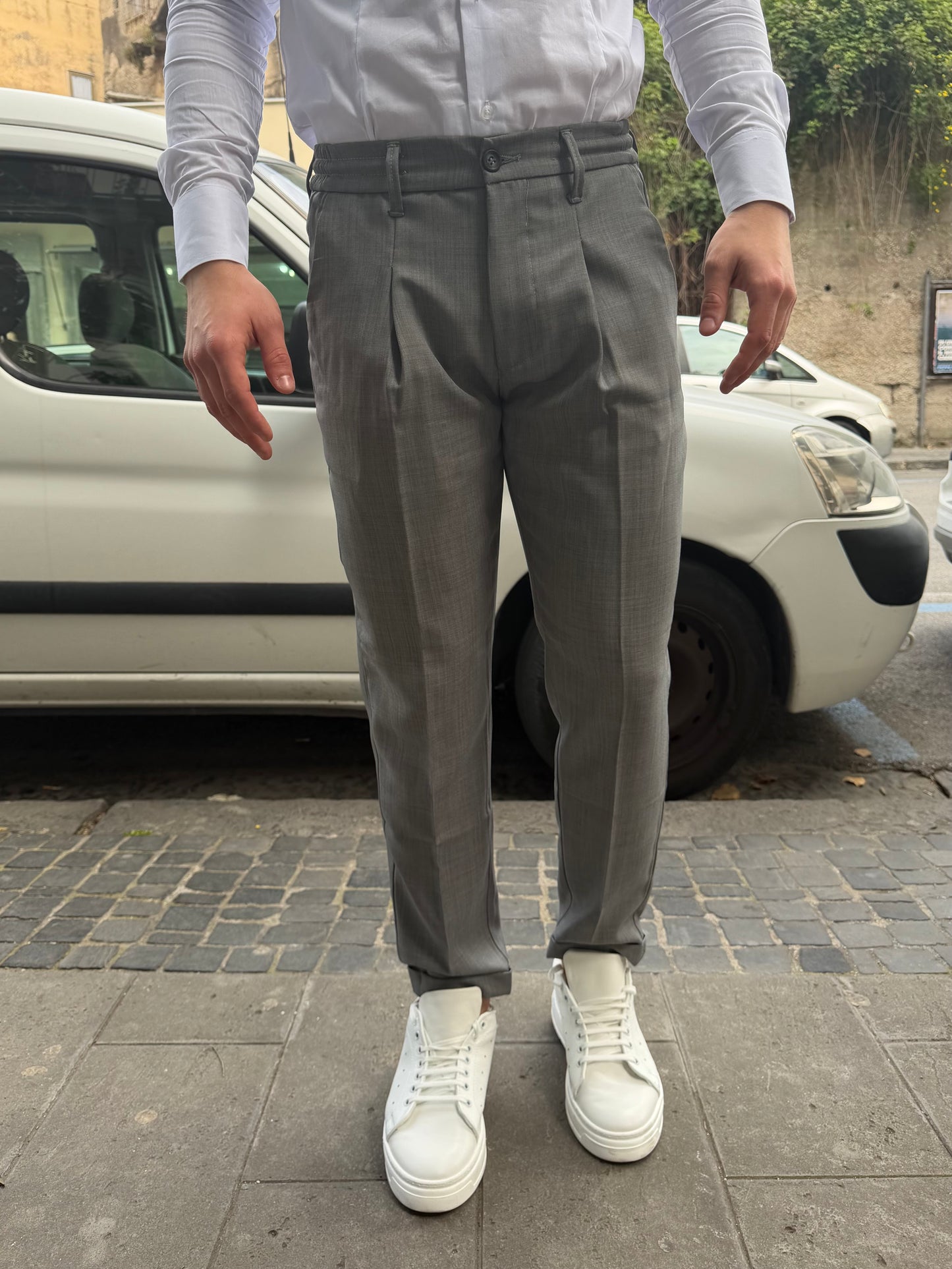 Pantalone sartoriale molla e bottone