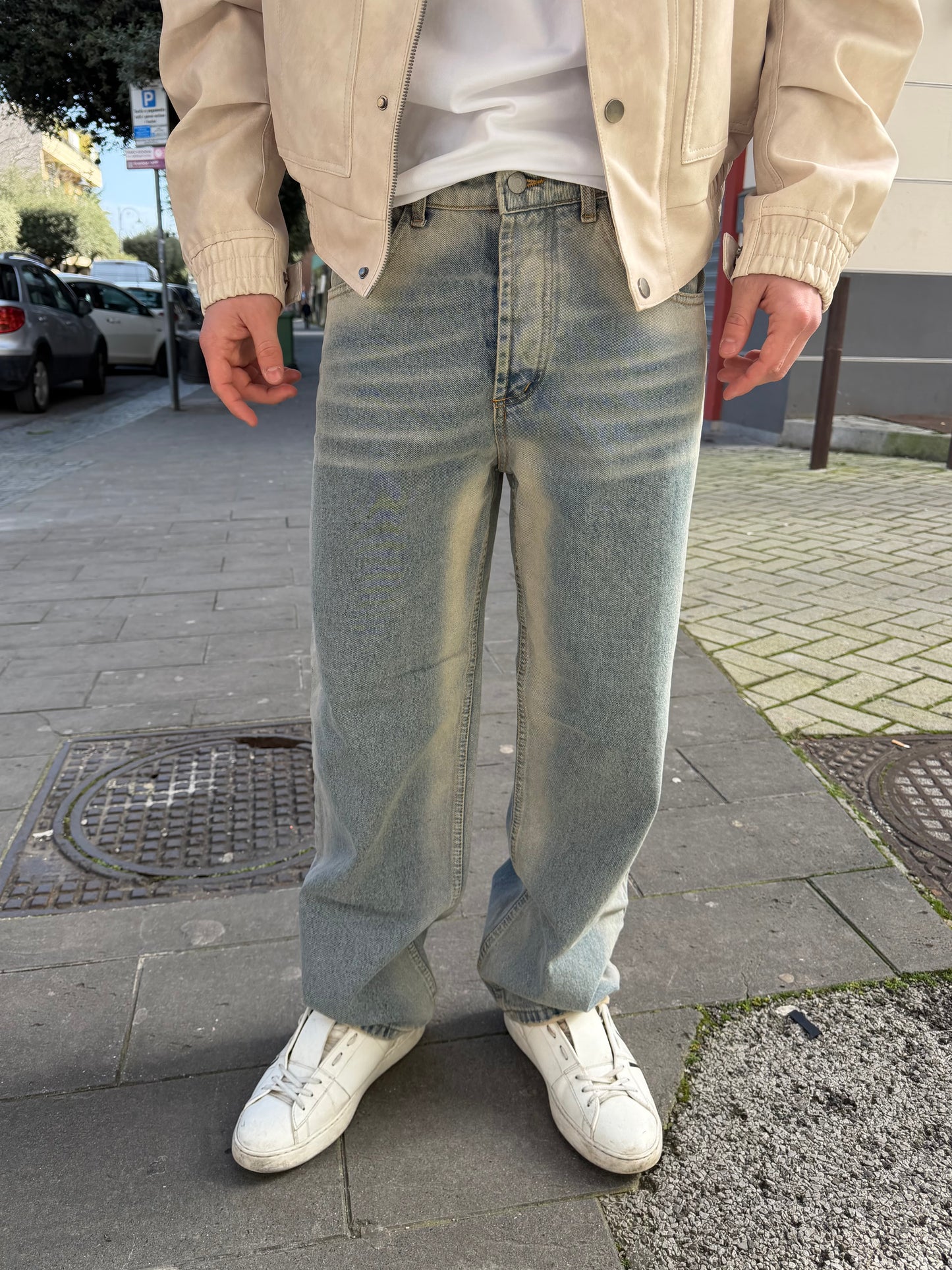 Jeans baggy sabbiato sfumato