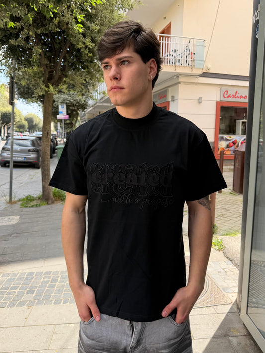 T-shirt ricamata
