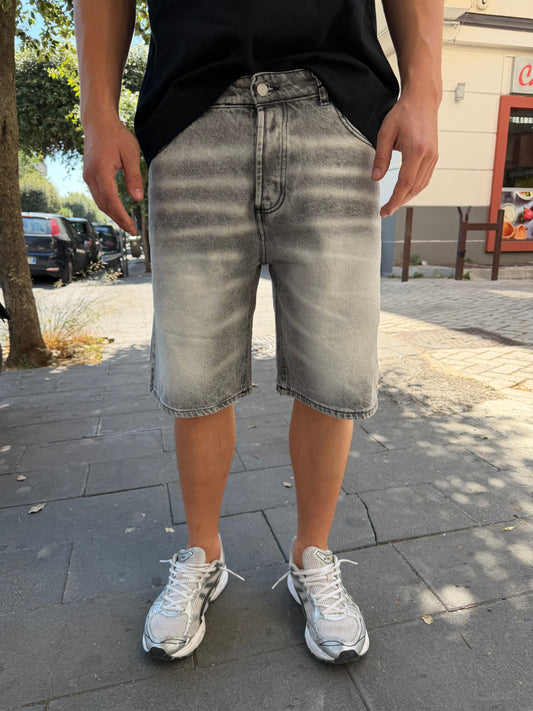Bermuda grigio chiaro