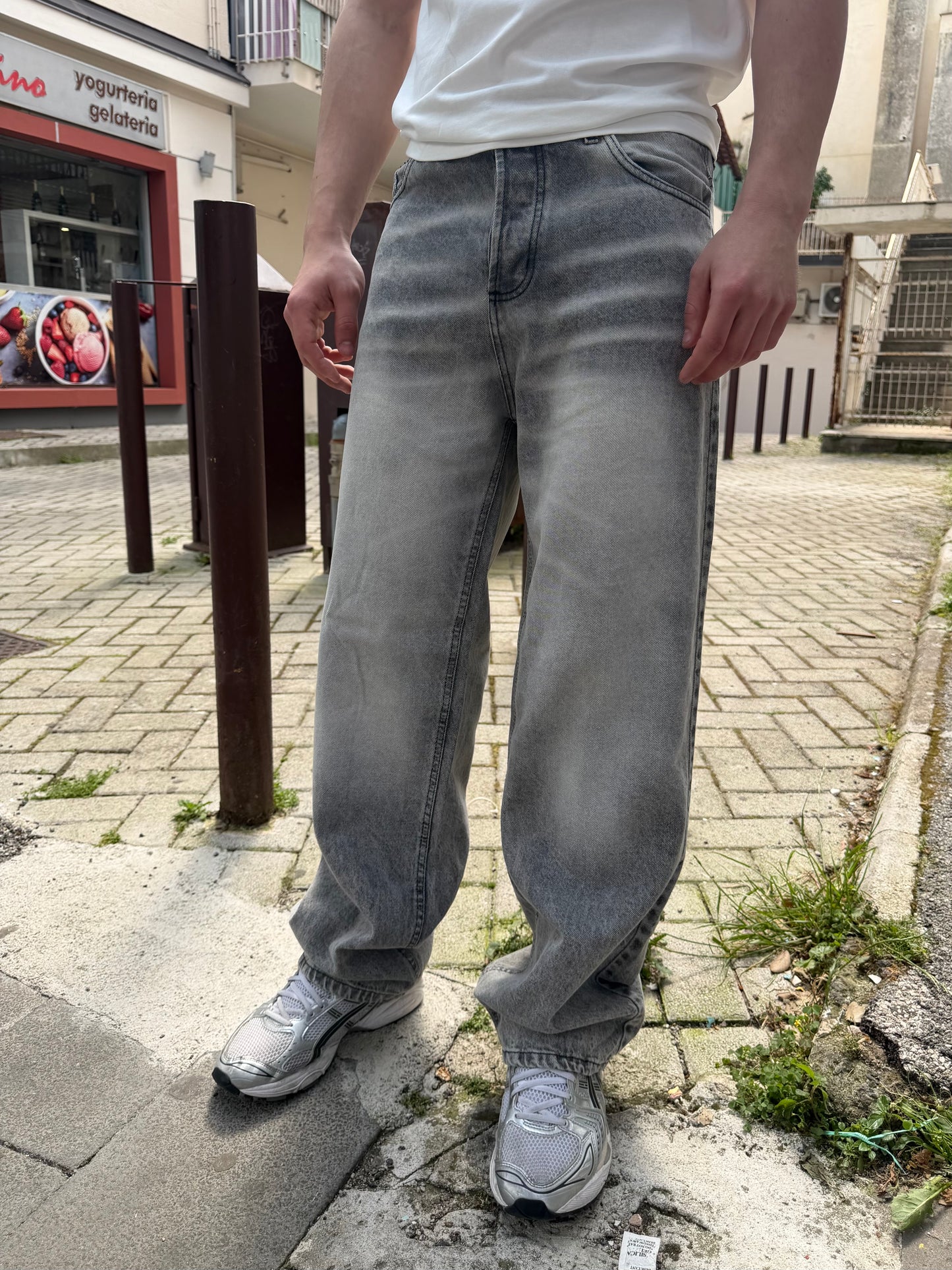 Jeans baggy grigio sfumato