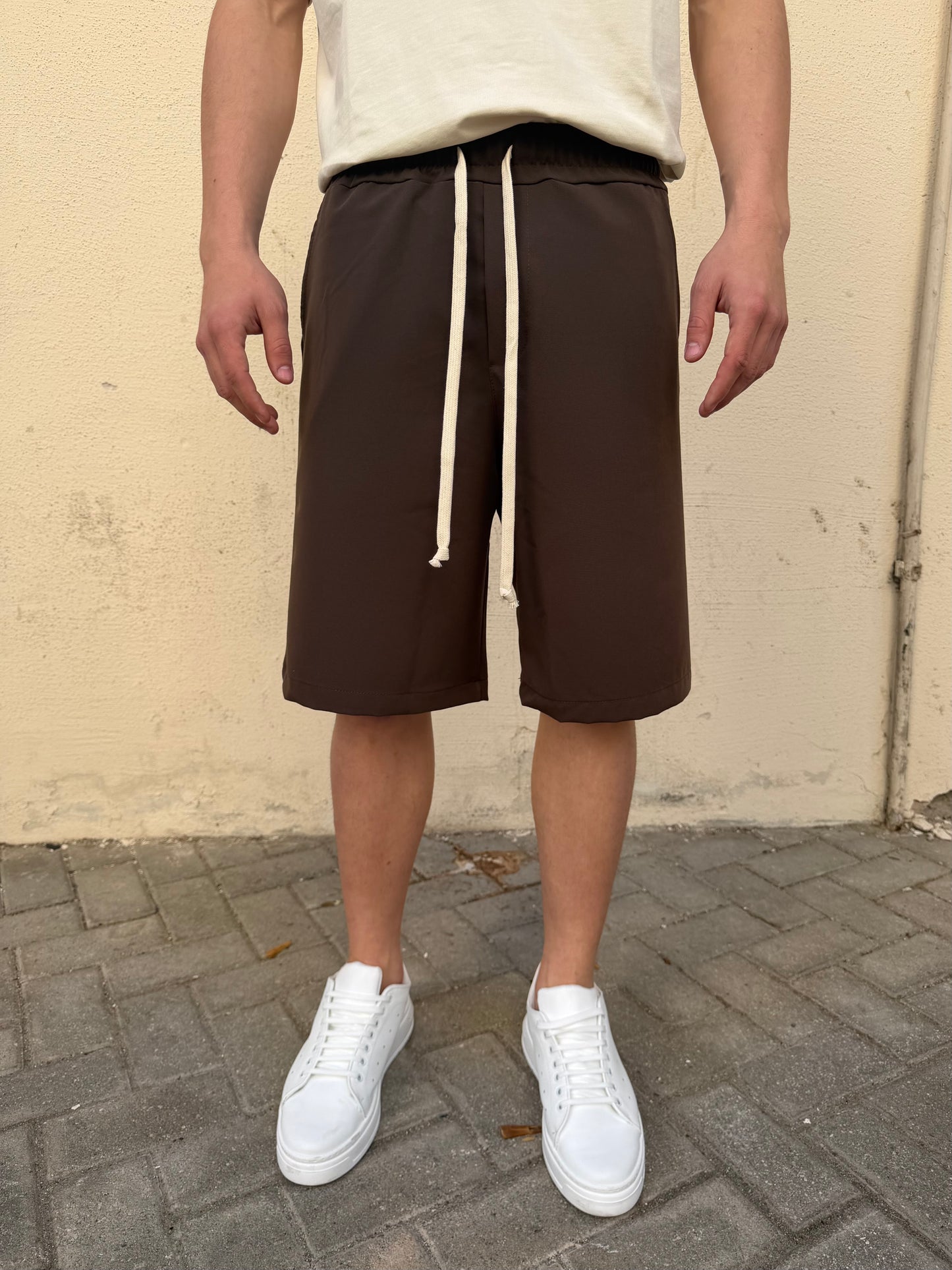 Bermuda con molla regular fit