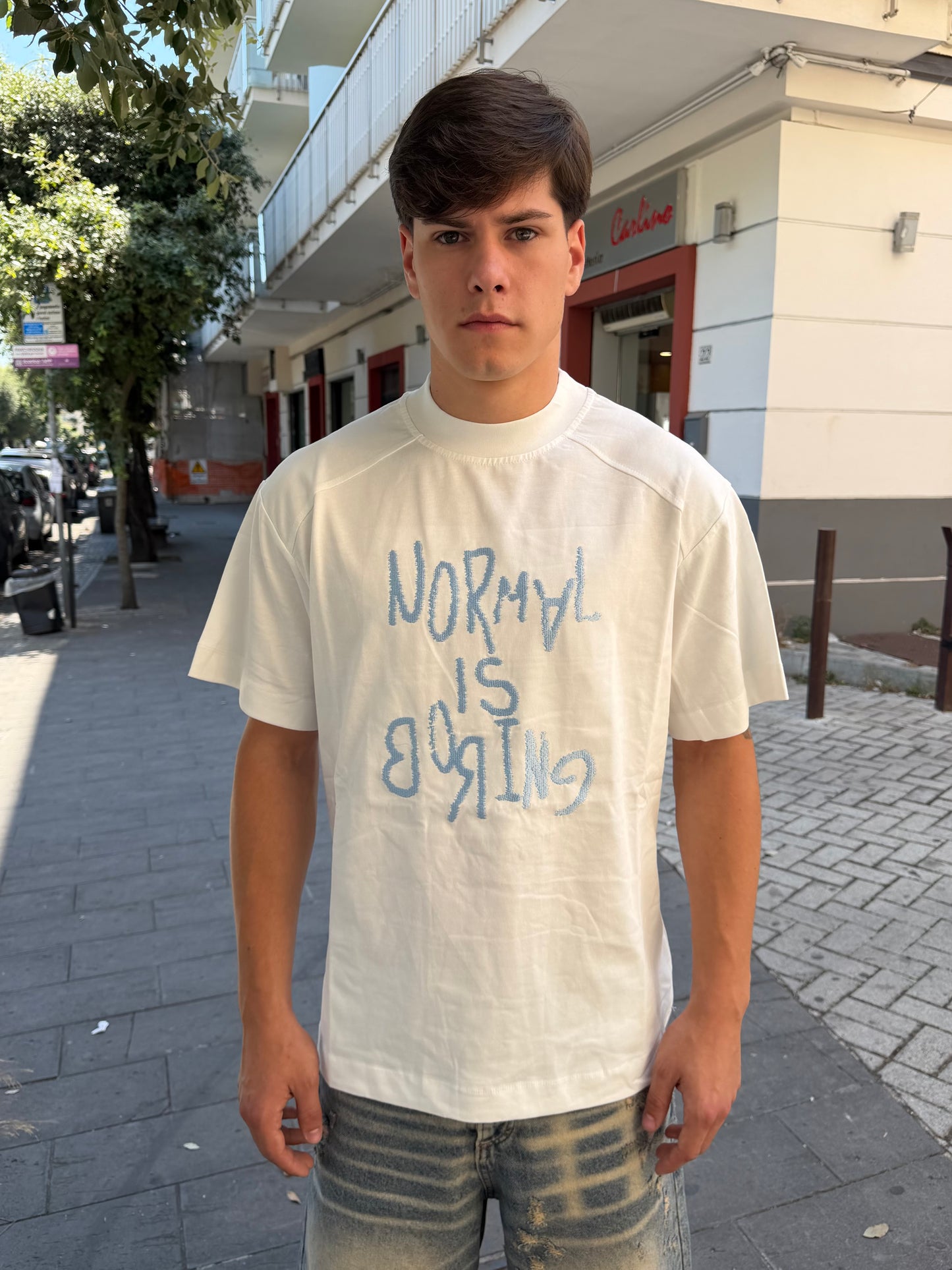 T-shirt stampa cucita