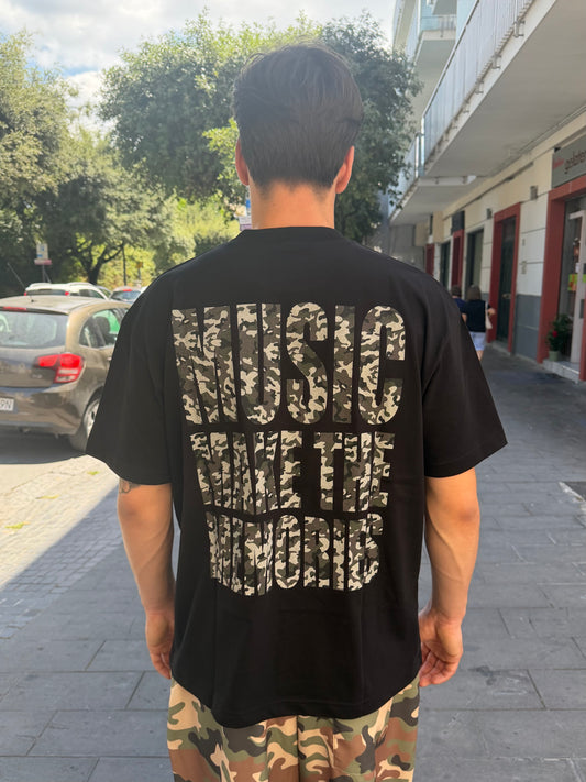 T-shirt con frase