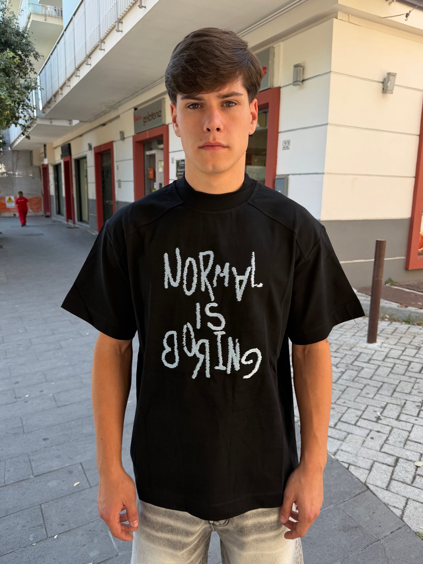 T-shirt stampa cucita