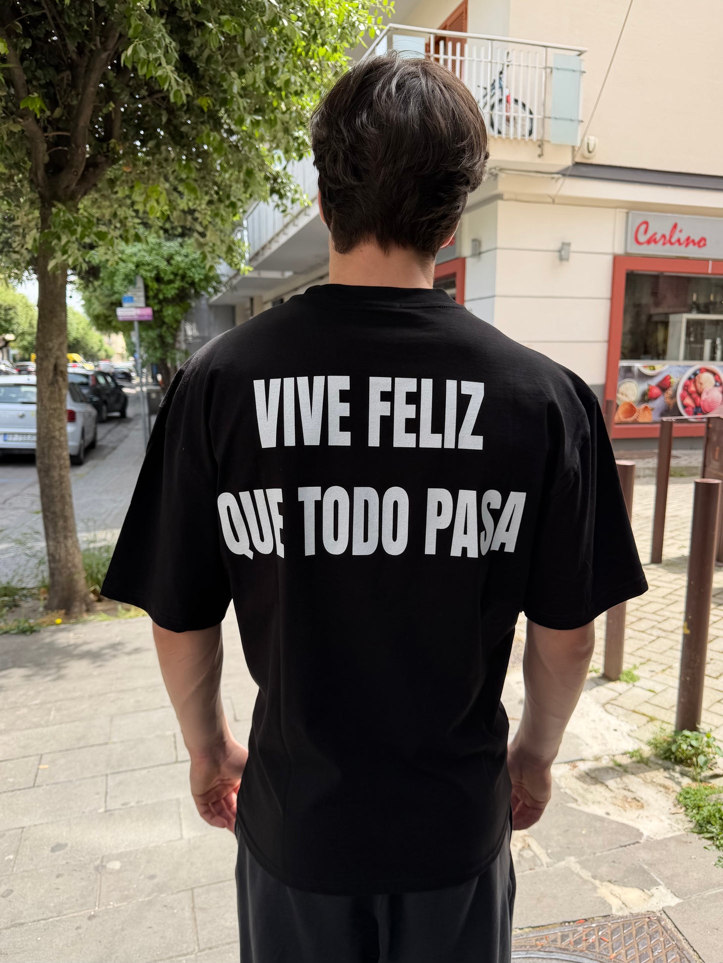 T-shirt con frase