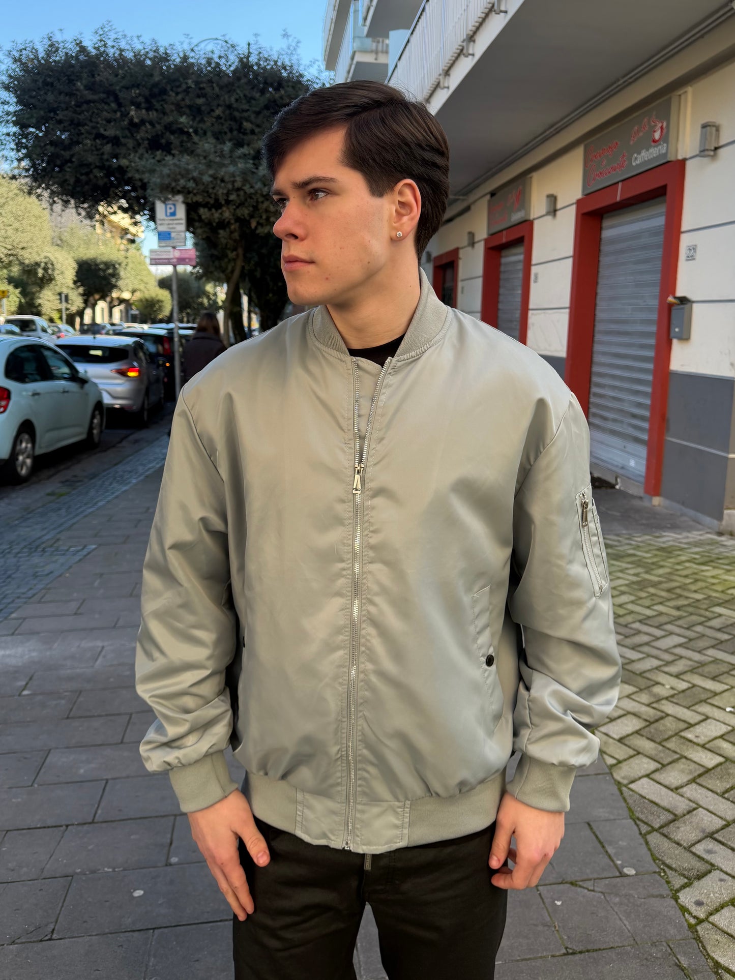 Bomber primaverile con stampa retro